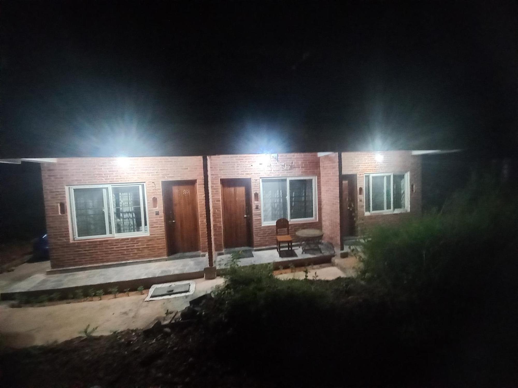 Mount Fuji Homestay Deorāli Zewnętrze zdjęcie